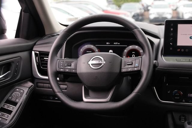 Certified 2025 Nissan Rogue SL w/ SL Premium Package AWD/4WD image 29