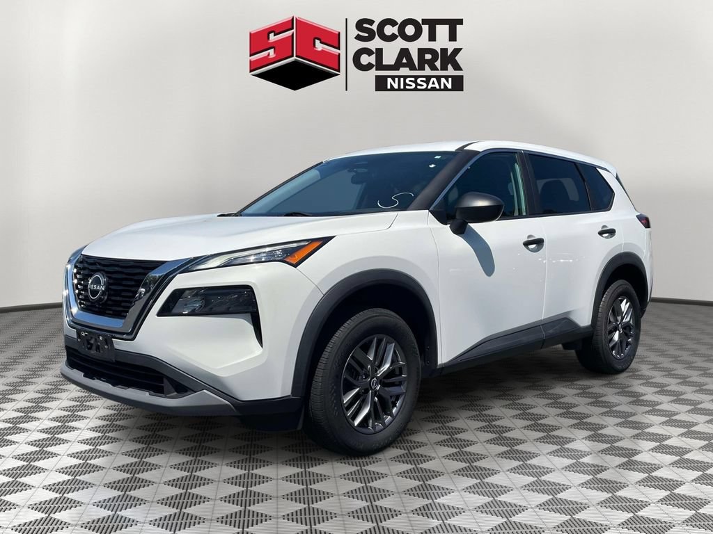Used 2023 Nissan Rogue S AWD/4WD image 3