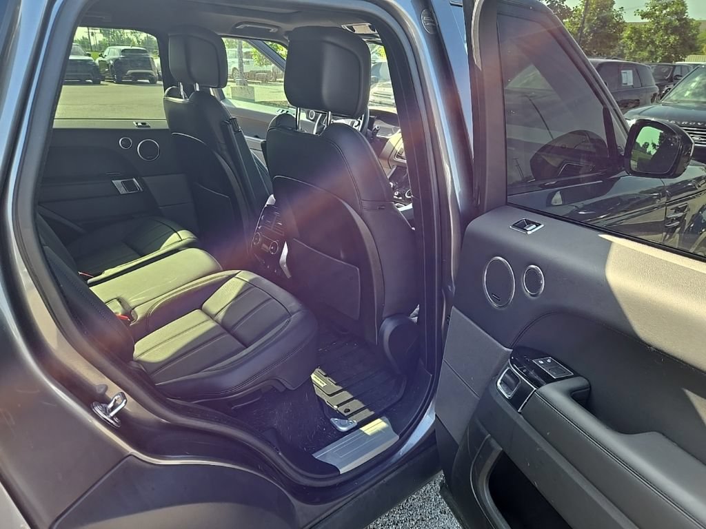 Used 2019 Land Rover Range Rover Sport HSE AWD/4WD image 19