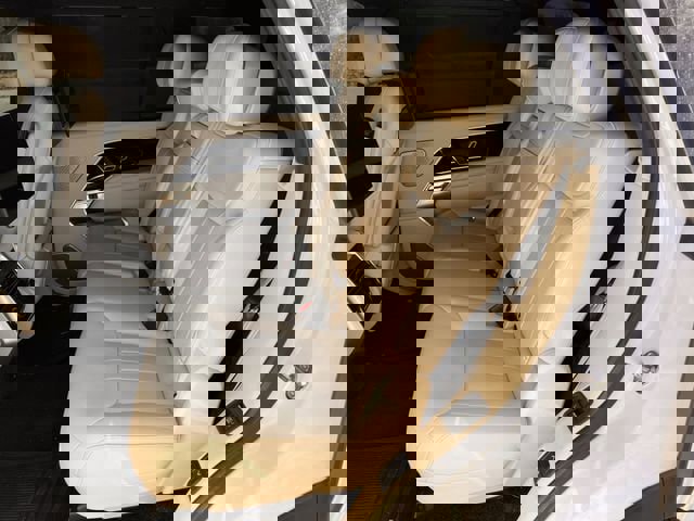 Used 2025 Land Rover Range Rover Long Wheelbase Autobiography image 26