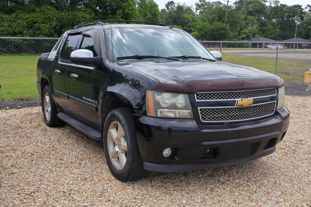 Used 2008 Chevrolet Avalanche LTZ w/ LTZ Preferred Equipment Group RWD image 4