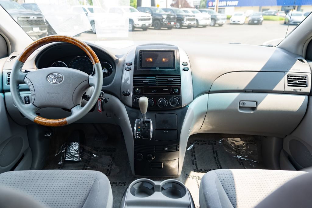 Used 2006 Toyota Sienna LE FWD image 10