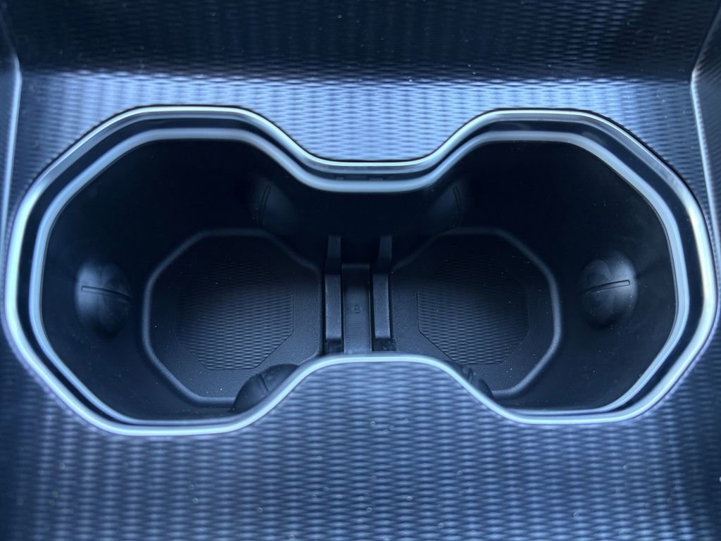 New 2026 Jeep Grand Cherokee Altitude image 10