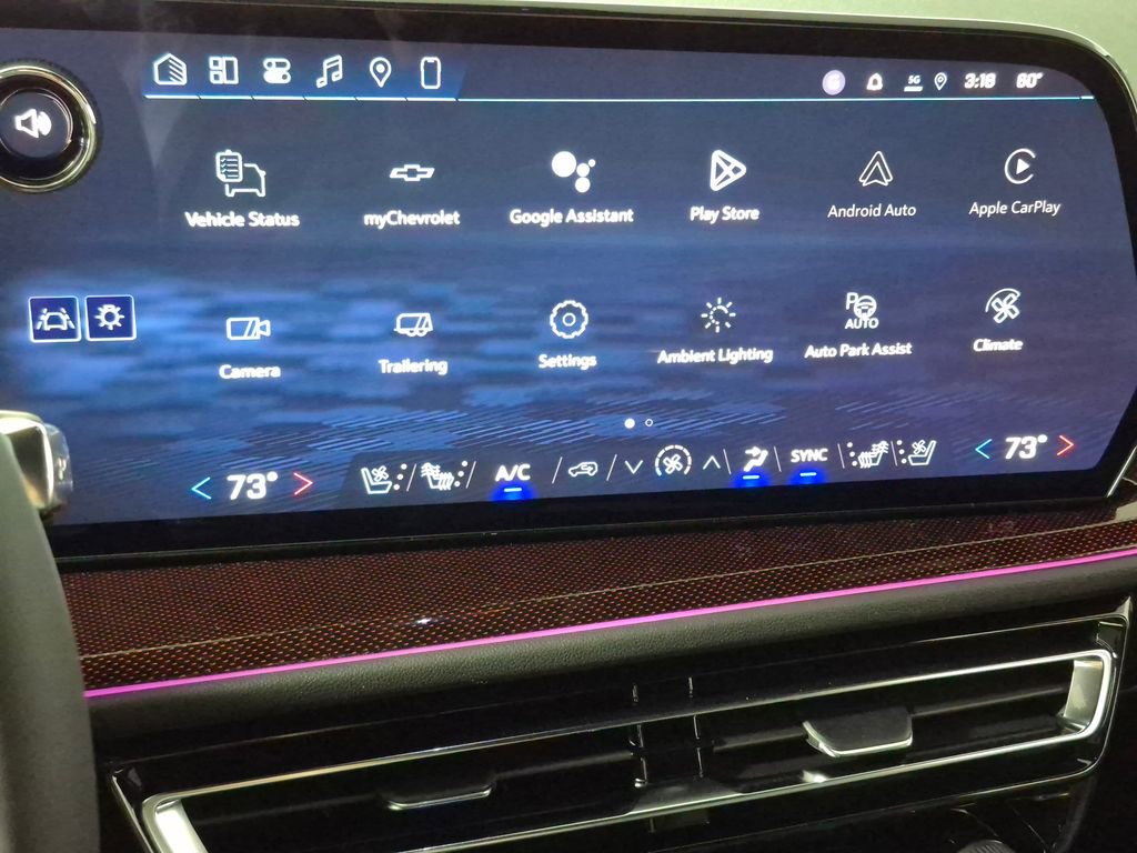 New 2026 Chevrolet Traverse RS w/ LPO, Floor Liner Package FWD image 18
