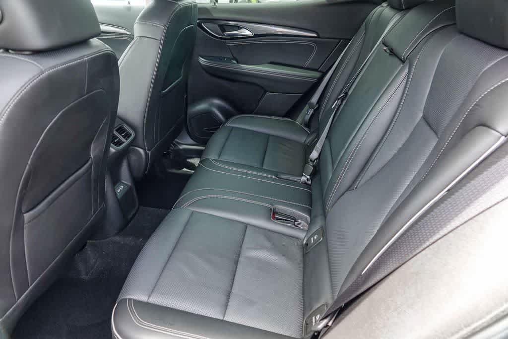 Used 2023 Buick Envision Essence AWD/4WD image 17