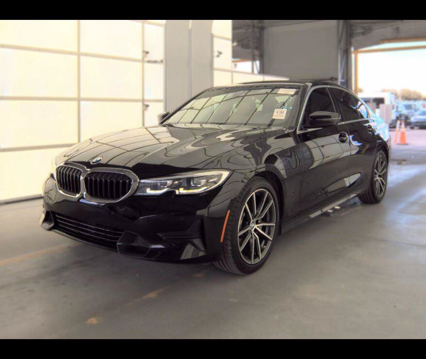 Used 2021 BMW 330i Sedan w/ Convenience Package RWD image 2