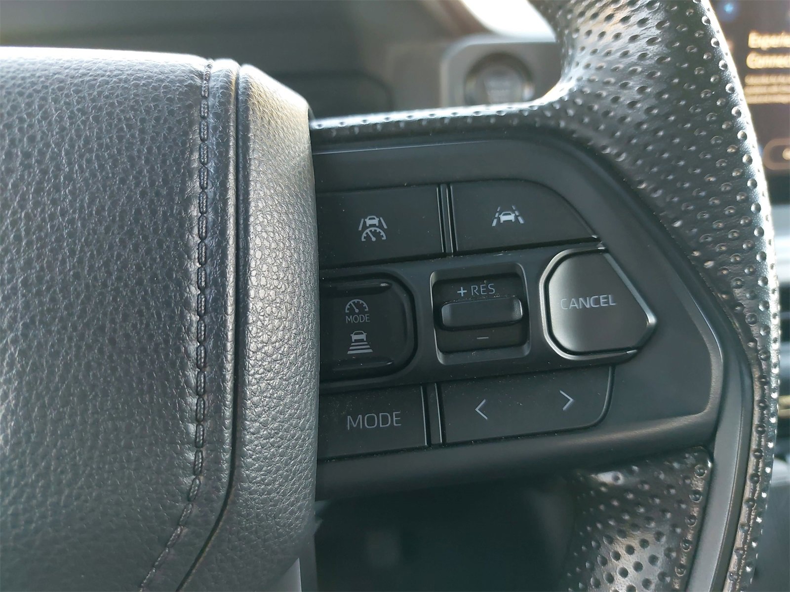 Used 2025 Toyota Tacoma SR5 image 18