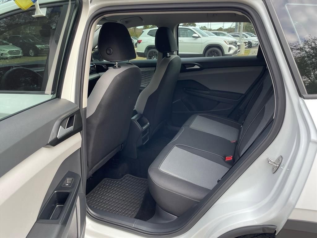 Used 2023 Volkswagen Taos S image 17