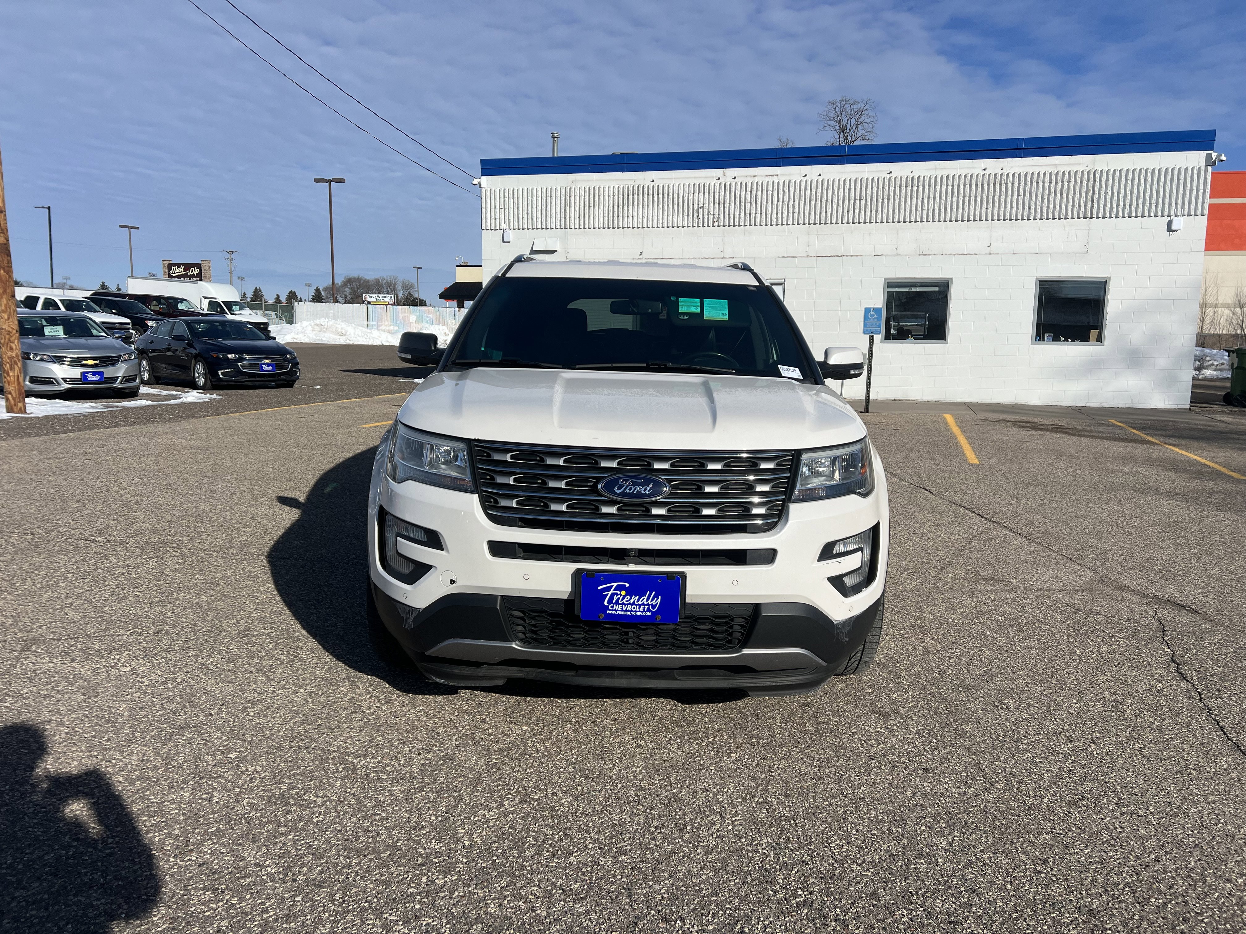 Used 2016 Ford Explorer Limited image 2