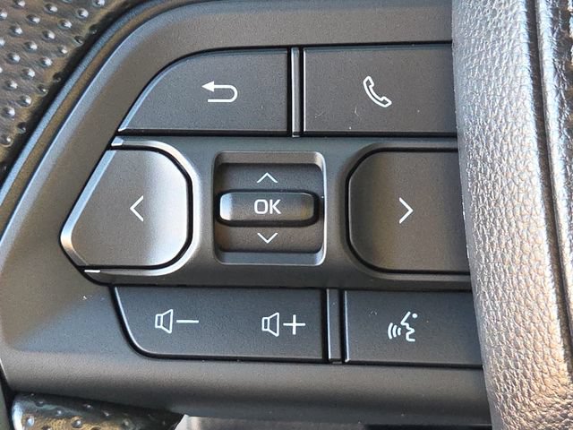 Used 2025 Toyota Tacoma SR5 AWD/4WD image 29