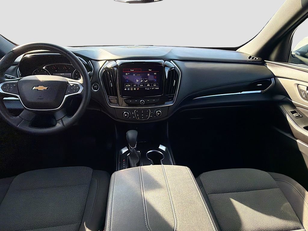 Used 2023 Chevrolet Traverse LT image 18