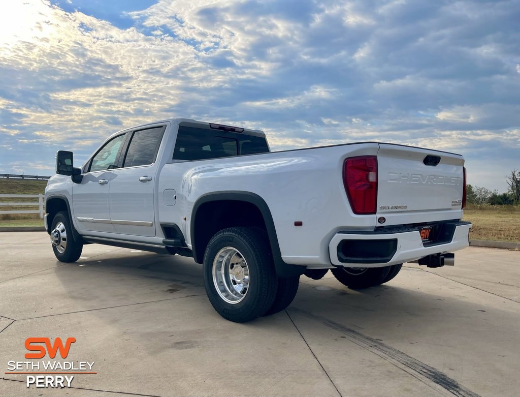 New 2026 Chevrolet Silverado 3500 High Country w/ Technology Package image 5