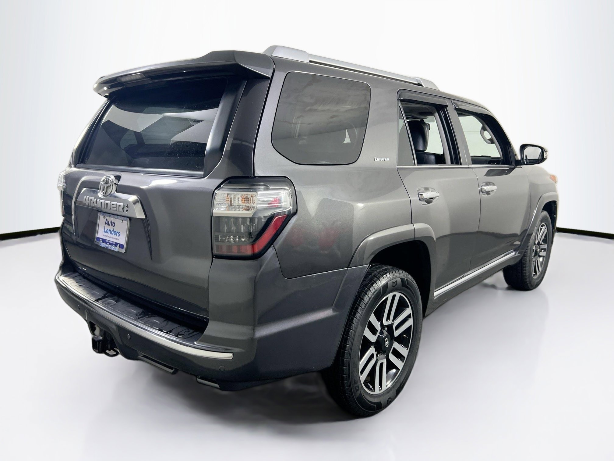 Used 2016 Toyota 4Runner Limited image 5