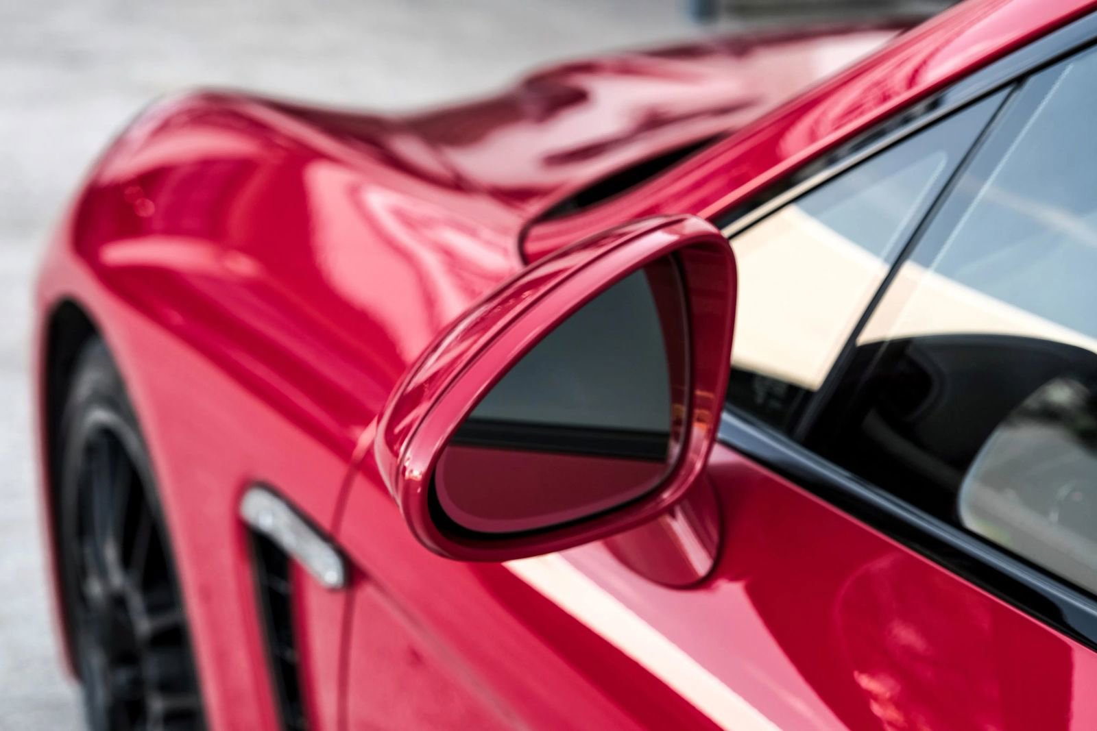 Used 2013 Porsche Panamera GTS image 41