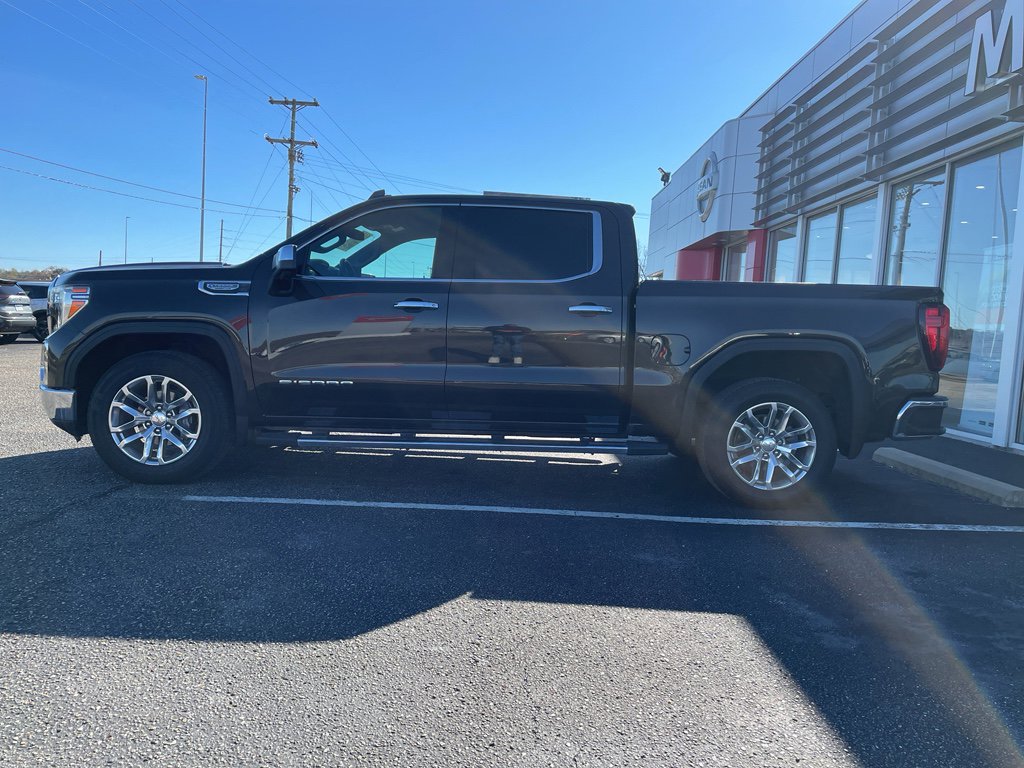 Used 2021 GMC Sierra 1500 SLT image 18