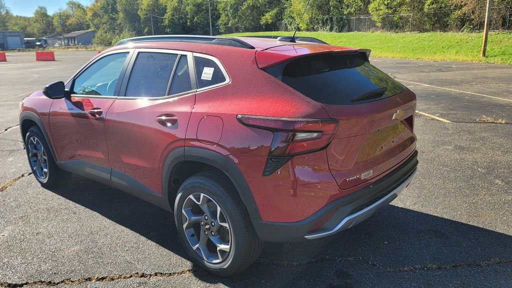 New 2026 Chevrolet Trax LT image 9