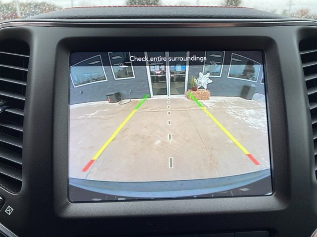 Certified 2022 Jeep Cherokee Trailhawk image 24