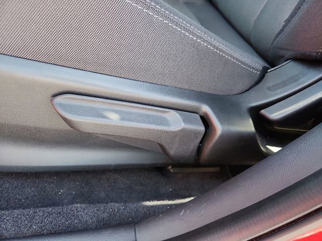 Certified 2024 Subaru Crosstrek 2.0i image 15