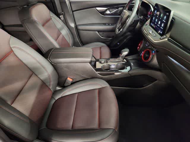 Used 2026 Chevrolet Blazer RS w/ Driver Confidence II Package FWD image 3