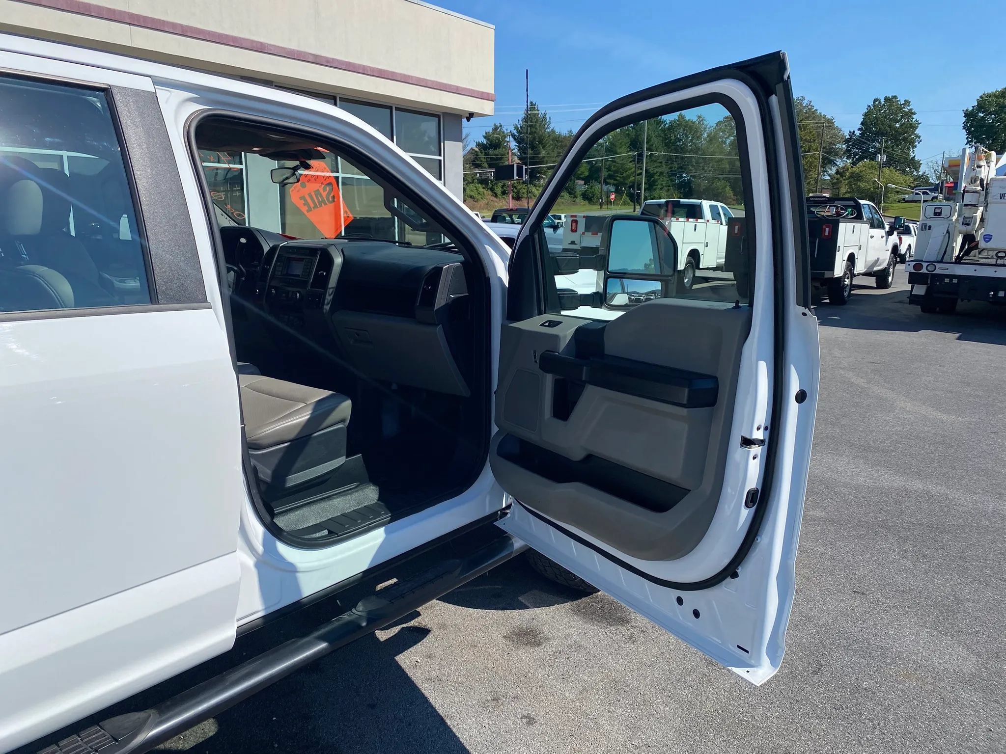 Used 2022 Ford F250 XL w/ Power Equipment Group AWD/4WD image 21