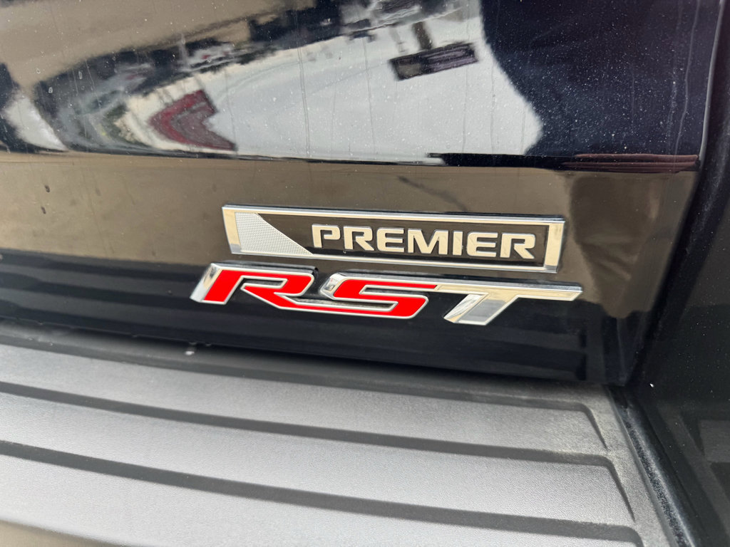 Used 2018 Chevrolet Tahoe Premier AWD/4WD image 14