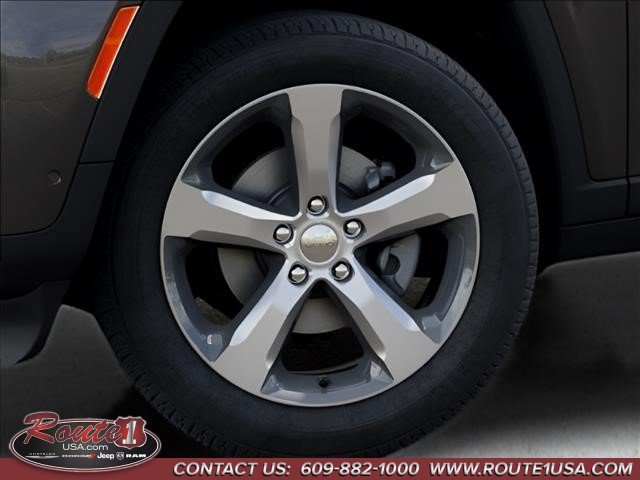New 2026 Jeep Grand Cherokee Limited w/ Luxury Tech Group II AWD/4WD image 9