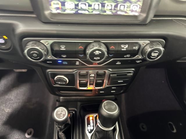 Used 2023 Jeep Wrangler Unlimited image 23