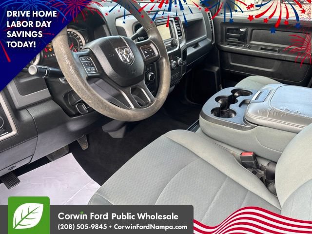 Used 2018 RAM 2500 Tradesman w/ Chrome Appearance Group AWD/4WD image 13