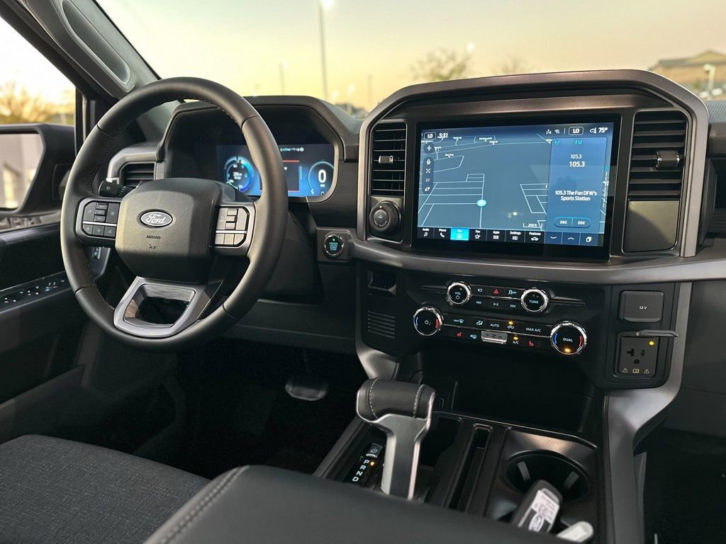 New 2025 Ford F150 Lightning XLT image 43