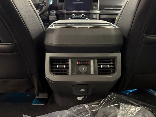 New 2026 Ford F350 Lariat w/ Black Appearance Package image 18