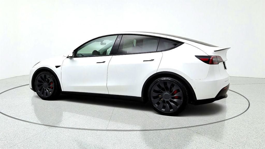 Used 2022 Tesla Model Y Performance AWD/4WD image 7