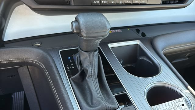 Certified 2025 Toyota Sienna LE FWD image 17