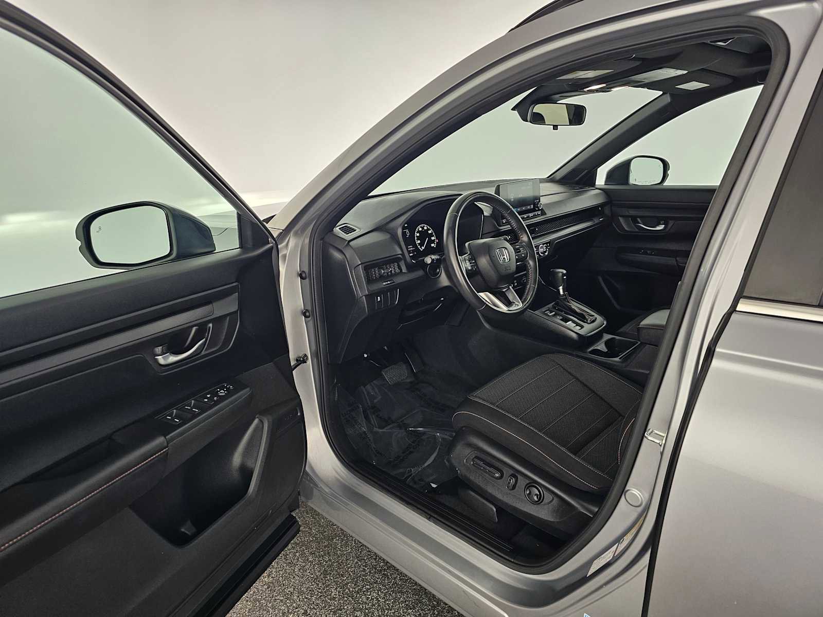 Used 2023 Honda CR-V Sport image 16