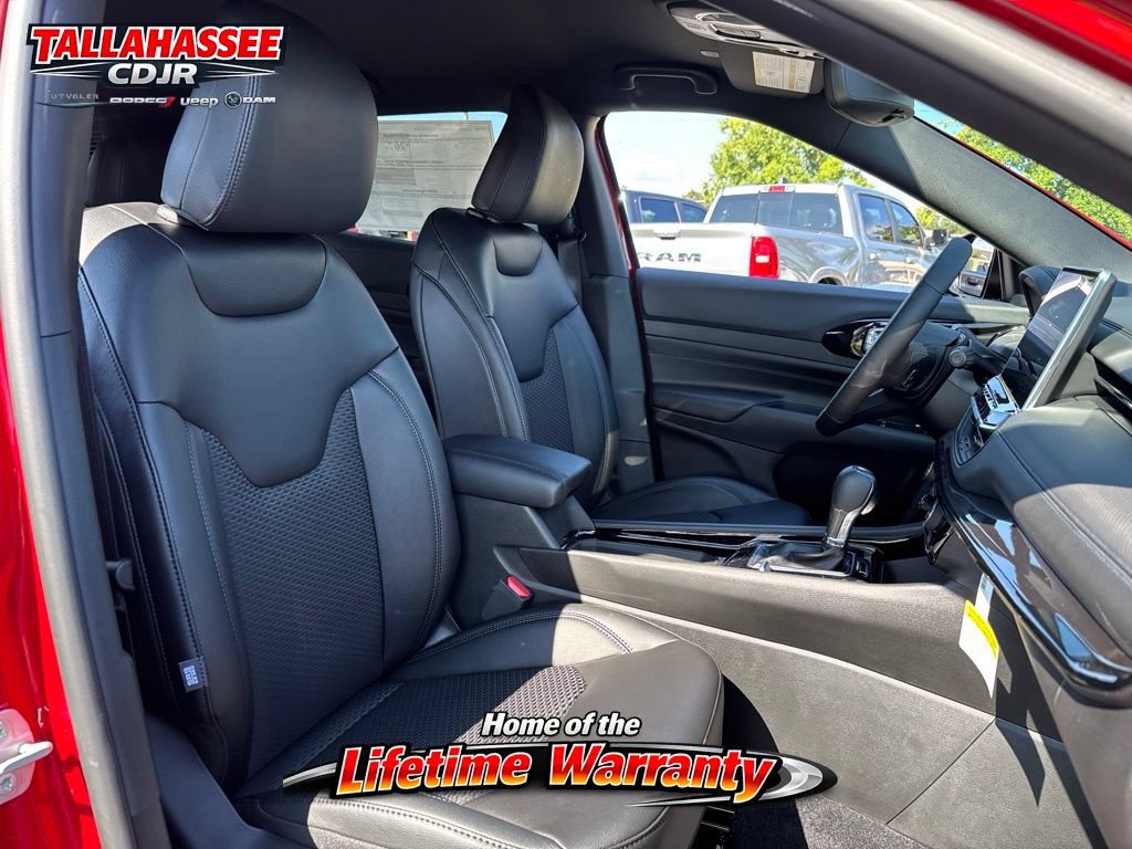 New 2026 Jeep Compass Latitude AWD/4WD image 33