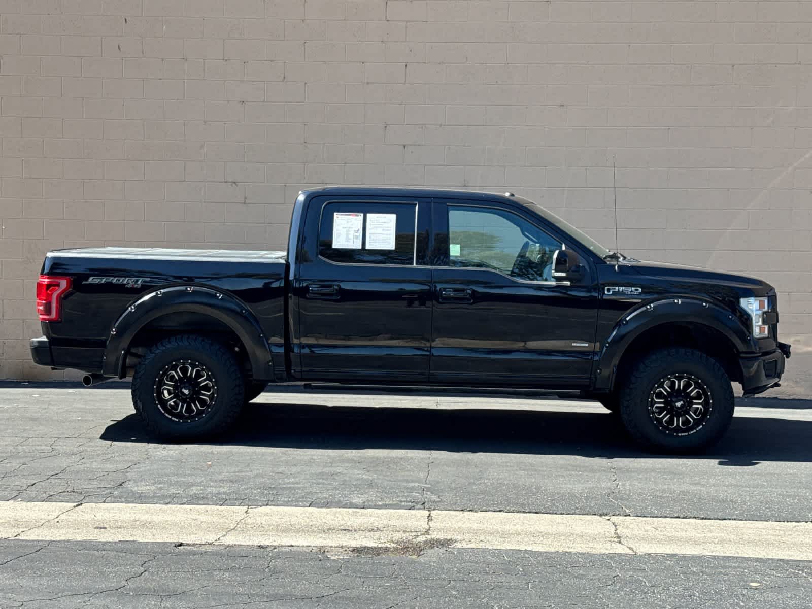 Used 2016 Ford F150 Lariat w/ Equipment Group 502A Luxury AWD/4WD image 8