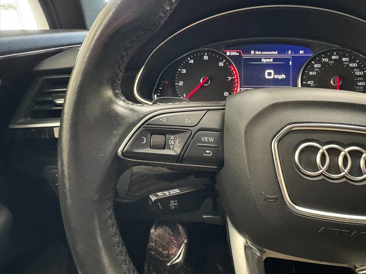 Used 2018 Audi Q7 3.0T Premium AWD/4WD image 36