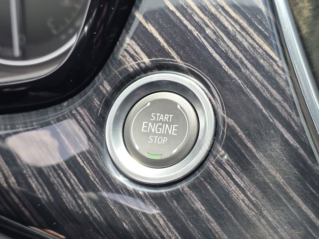 New 2025 Cadillac XT6 Premium Luxury image 33