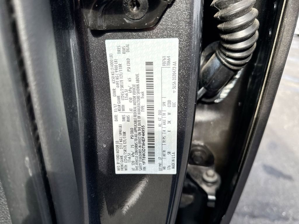 Used 2017 Ford F350 Lariat w/ Tow Technology Bundle image 28