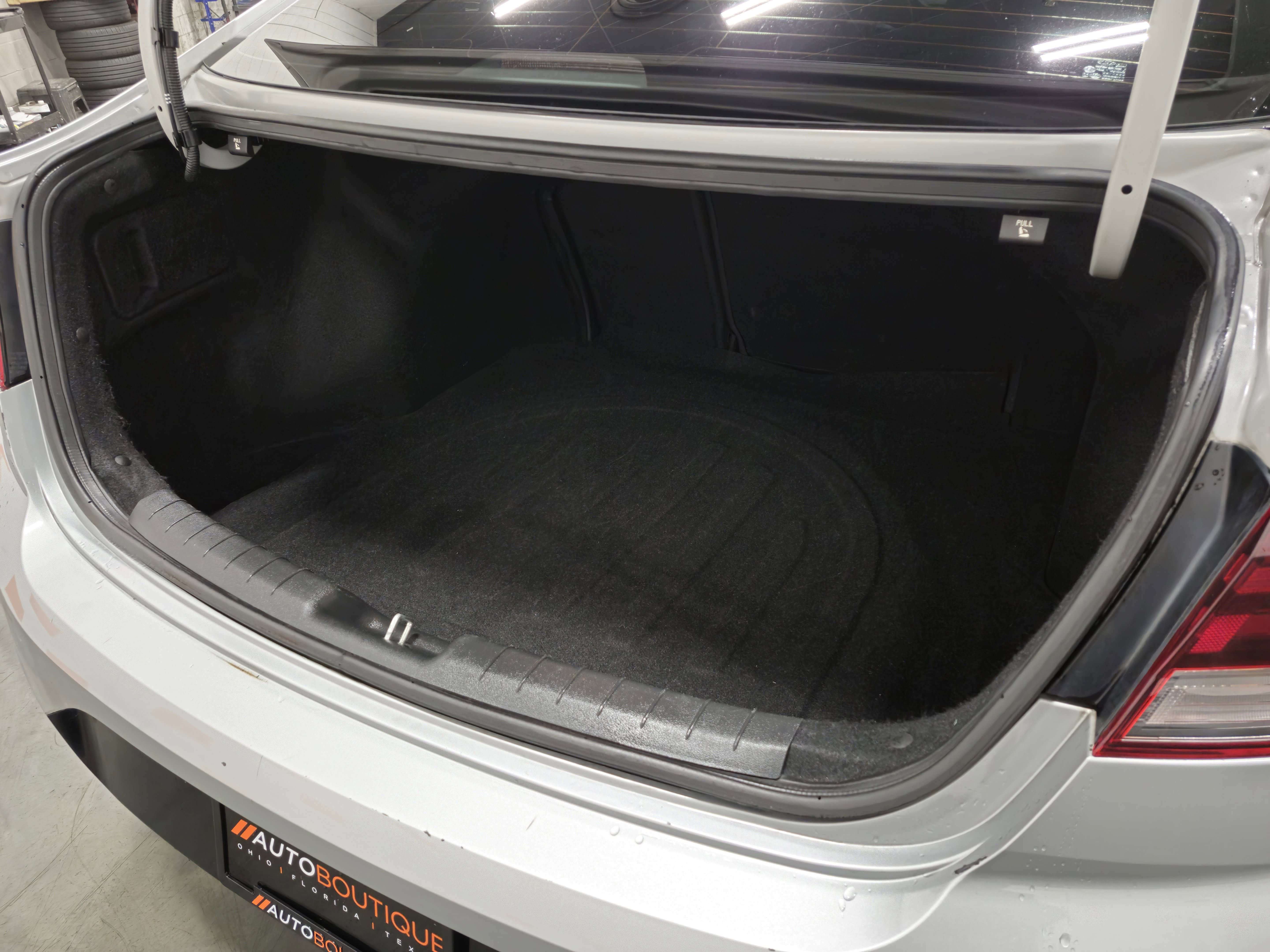 Used 2020 Hyundai Elantra SEL image 19