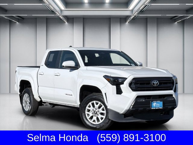 Used 2024 Toyota Tacoma SR5 AWD/4WD image 1
