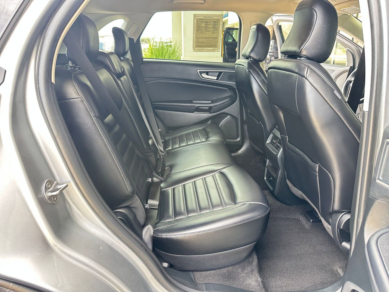 Used 2024 Ford Edge SEL image 25