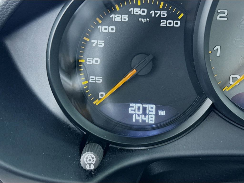 Used 2020 Porsche 718 Cayman GT4 image 13