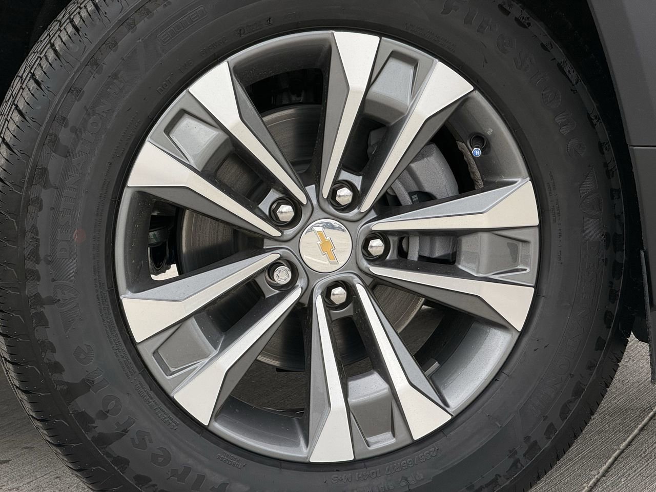 New 2026 Chevrolet Equinox LT image 9