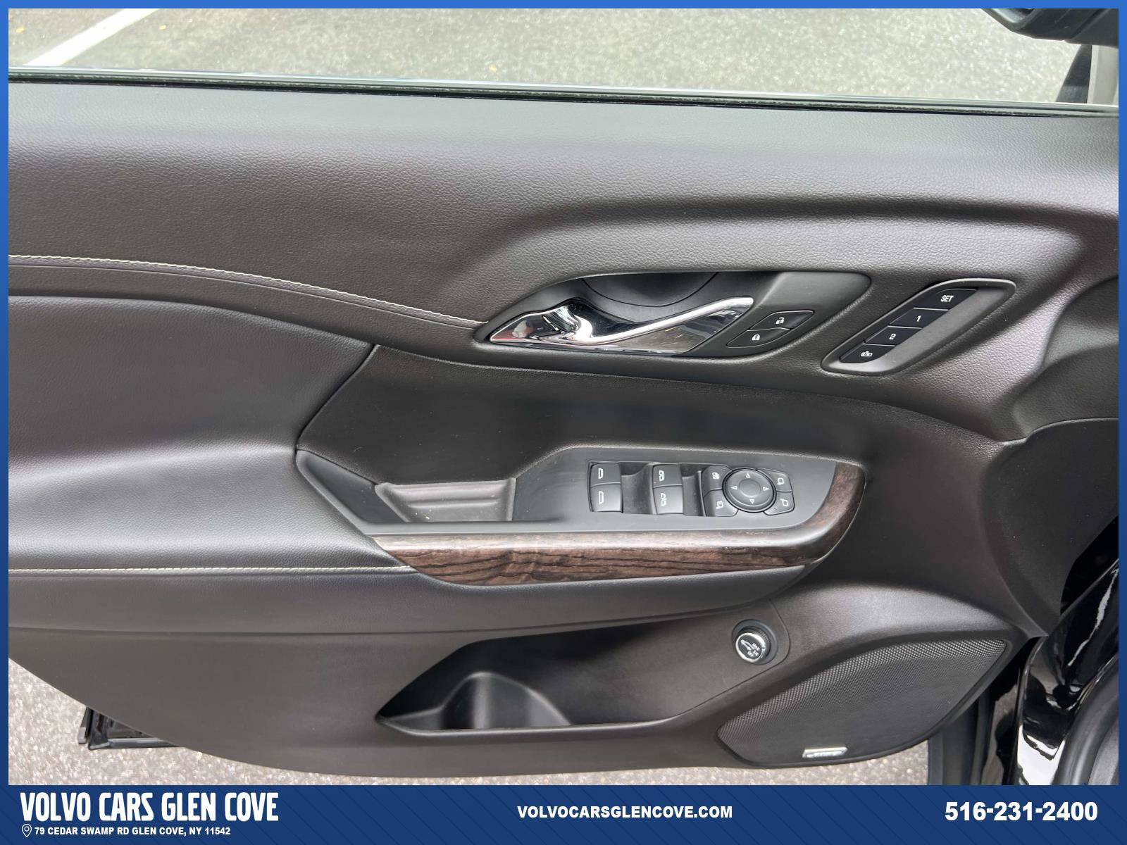 Used 2022 GMC Acadia Denali AWD/4WD image 17