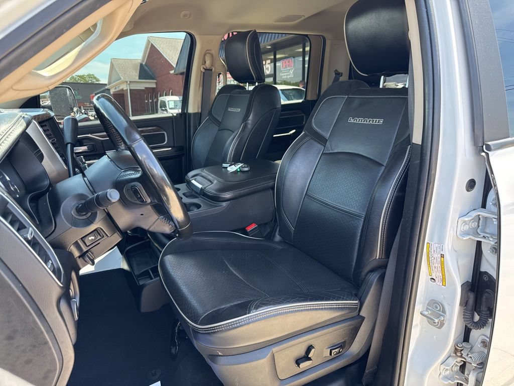 Used 2021 RAM 3500 Laramie AWD/4WD image 2