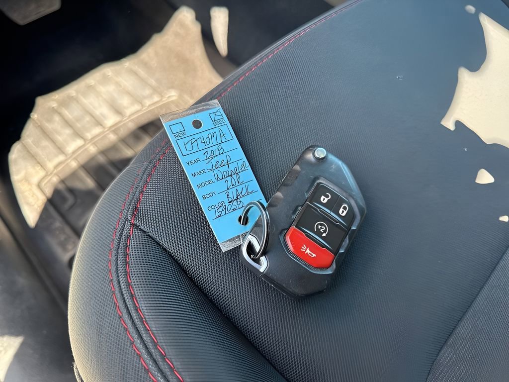 Used 2018 Jeep Wrangler Rubicon w/ LED Lighting Group image 32