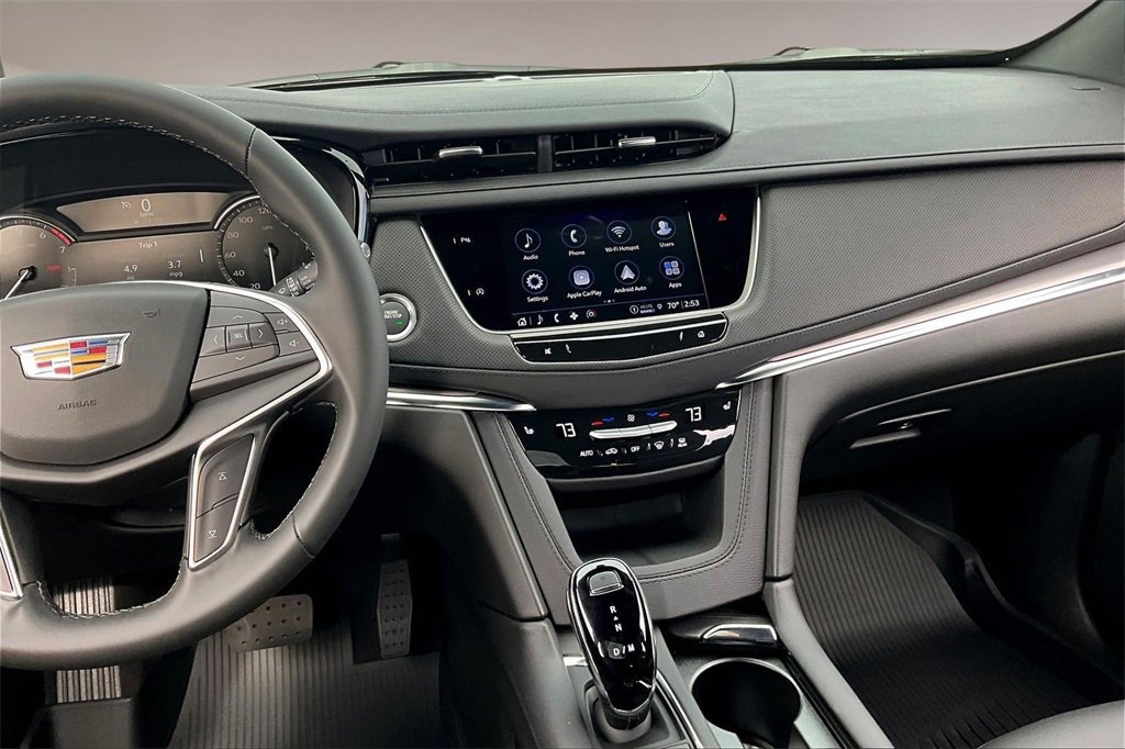 New 2026 Cadillac XT5 Luxury w/ LPO, Floor Liner Package image 7