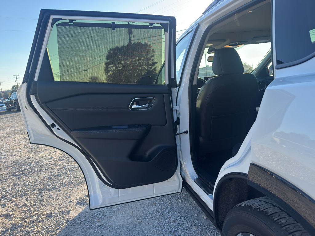 New 2026 Nissan Rogue Platinum w/ Platinum Premium Package image 19