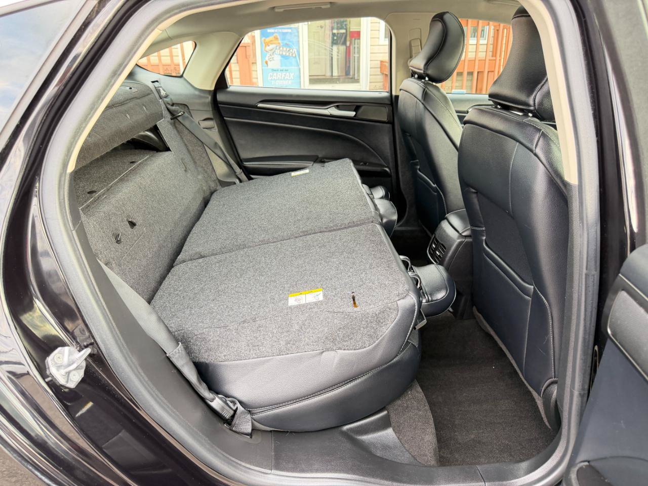 Used 2019 Ford Fusion Energi Titanium FWD image 35