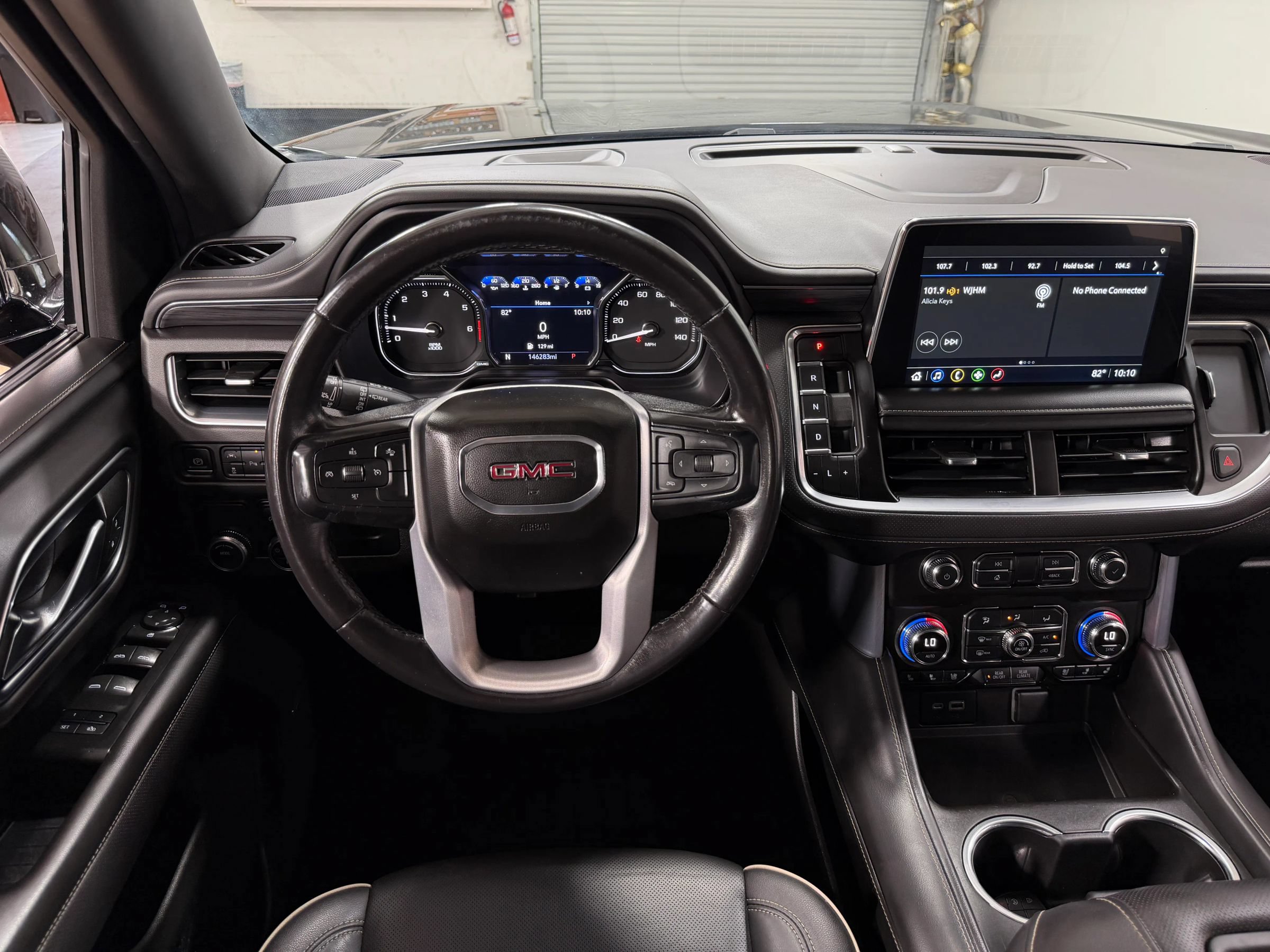 Used 2021 GMC Yukon XL SLT RWD image 24